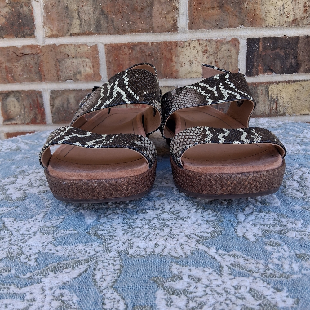 Vionic Louis Snakeskin Platform Slingback Sandals Sz 10 | Comfort Ortho Wedge - Picture 3 of 15